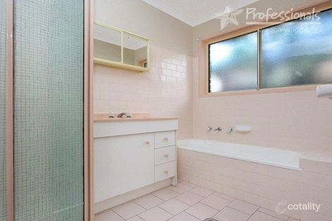 Property photo of 30 Balleroo Crescent Glenfield Park NSW 2650