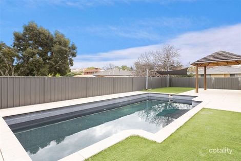 Property photo of 25 Kingfisher Place Stirling WA 6021