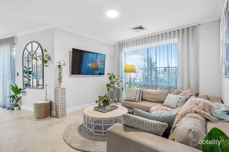 Property photo of 39 Periwinkle Road Mullaloo WA 6027