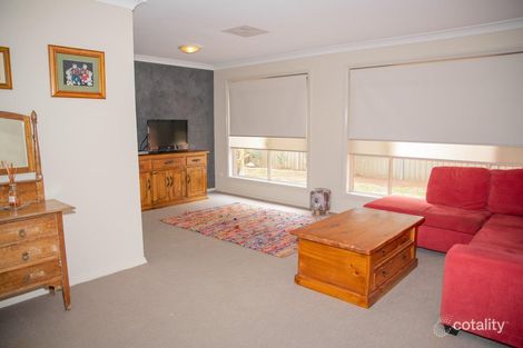 Property photo of 3 Poidevin Place Dubbo NSW 2830