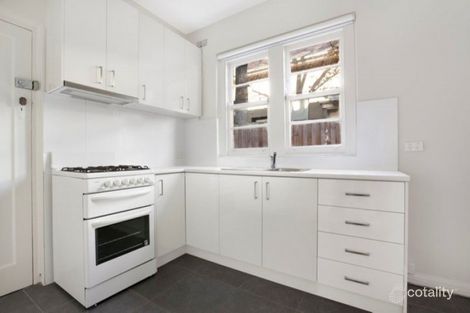 Property photo of 2/35 The Avenue Windsor VIC 3181