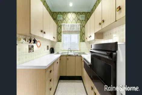 Property photo of 3 Bunbury Road Macquarie Fields NSW 2564