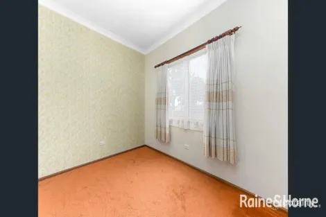 Property photo of 3 Bunbury Road Macquarie Fields NSW 2564