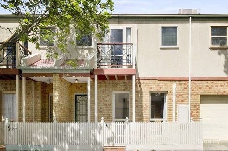 Property photo of 105 Stockmans Way Kensington VIC 3031