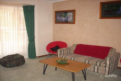 Property photo of 40 Sandalwood Road Farmborough Heights NSW 2526