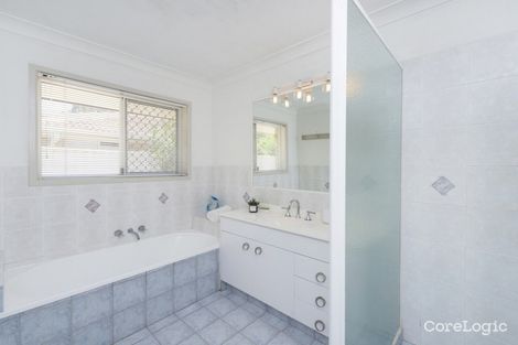 Property photo of 31 Edgeworth Place Helensvale QLD 4212