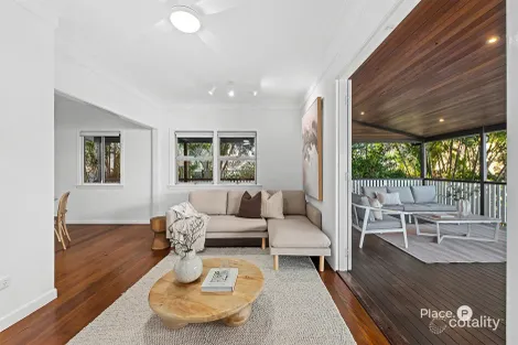 Property photo of 21 Houthem Street Camp Hill QLD 4152