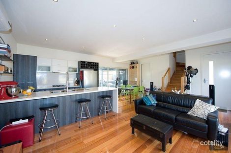 2/17 Barunah St, Hadfield, VIC 3046