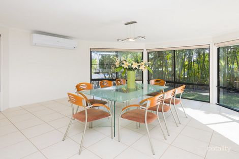 Property photo of 6 York Court Pacific Pines QLD 4211