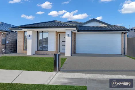 18 HANSEL DR, WERRIBEE, VIC 3030