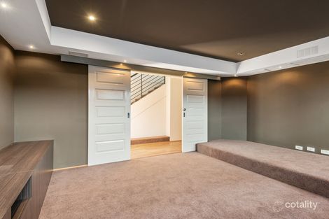 Property photo of 18 Waverley Place Dianella WA 6059