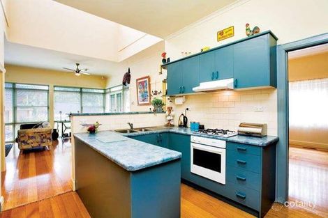 Property photo of 4 Upland Road Strathmore VIC 3041