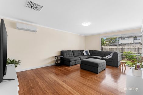 Property photo of 109 Prince Of Wales Avenue Mill Park VIC 3082