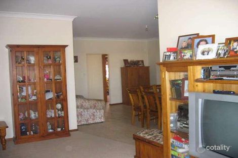 Property photo of 18 Quantock Crescent Craigmore SA 5114