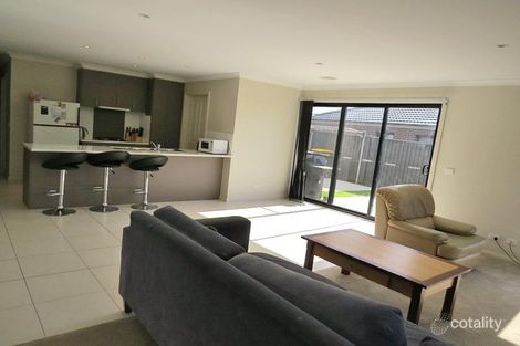 Property photo of 17 Cartledge Avenue Mount Clear VIC 3350