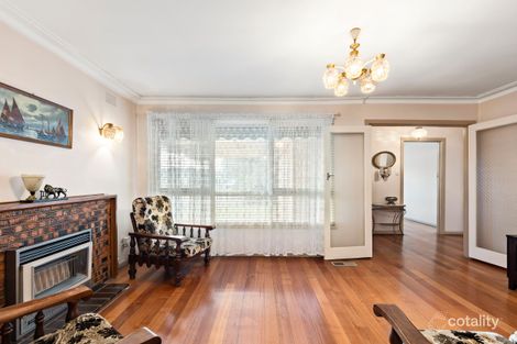 Property photo of 33 Fawkner Crescent Keilor East VIC 3033