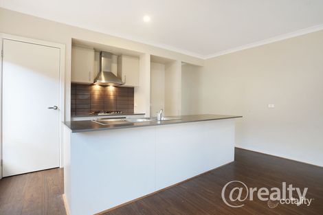 Property photo of 9 Sundew Avenue Cranbourne East VIC 3977