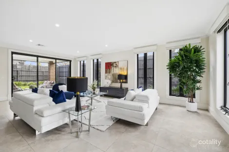 Property photo of 84 Summerhill Road Glen Iris VIC 3146