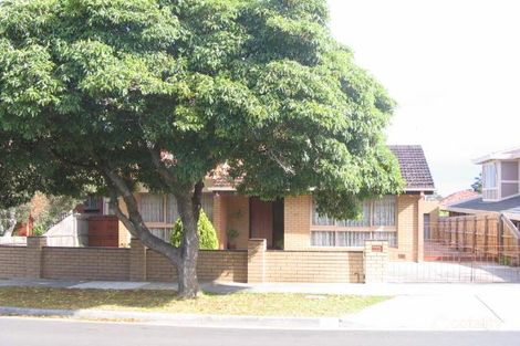 33 Williamson Ave, Strathmore, VIC 3041