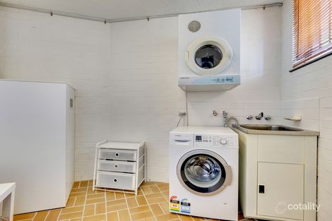 Property photo of 4/46 Newcross Street Indooroopilly QLD 4068