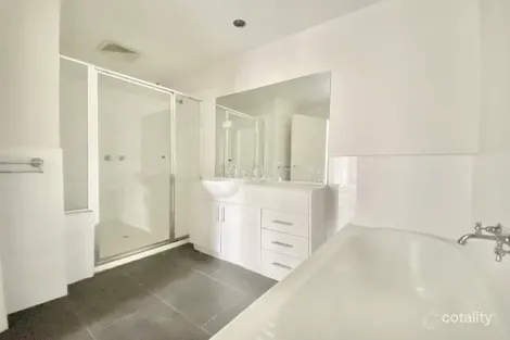 Property photo of 1/329 Neerim Road Carnegie VIC 3163