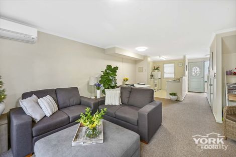 77 Lindsay St, East Toowoomba, QLD 4350