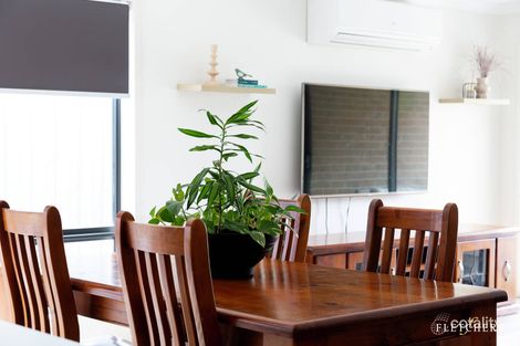 Property photo of 35 Windermere Parade Doreen VIC 3754