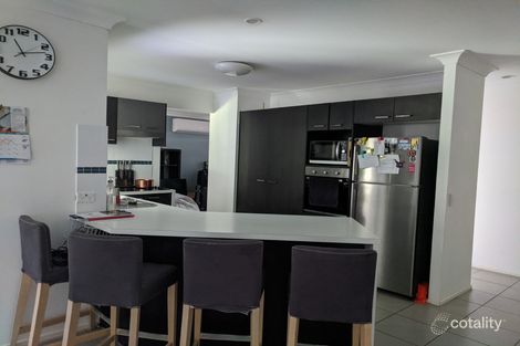 17 Aqua Cres, Redland Bay, QLD 4165