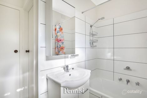 Property photo of 2/77 Rose Street Brunswick VIC 3056