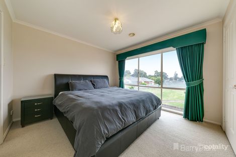 Property photo of 28/5-17 William Road Berwick VIC 3806
