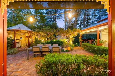 Property photo of 63 Falls Road Wentworth Falls NSW 2782