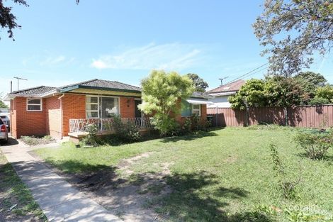 1 Cardigan Rd, Greenacre, NSW 2190