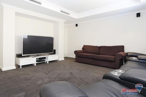 Property photo of 19 Lillico Avenue Burns Beach WA 6028