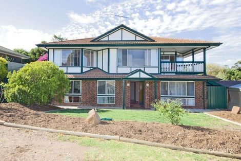 15 Manunda Way, Hallett Cove, SA 5158