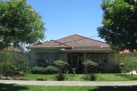 15 Kingaroy Rd, Sunshine, VIC 3020