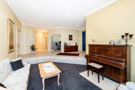 Property photo of 12 Capricorn Mews Halls Head WA 6210