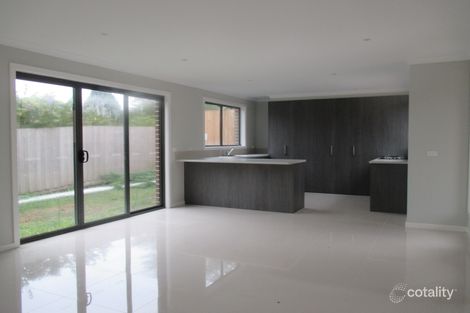 Property photo of 2/35 Evelyne Avenue Cranbourne VIC 3977