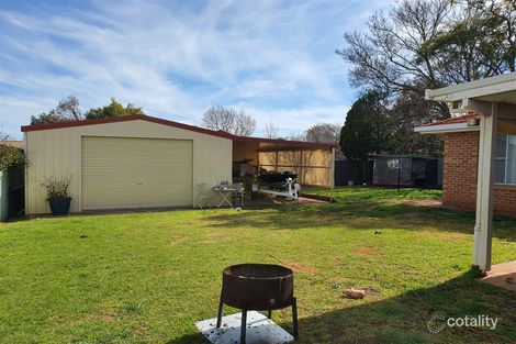 Property photo of 14 St Albans Way Dubbo NSW 2830
