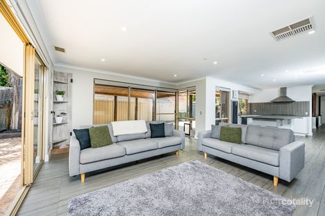 Property photo of 19 Silkeborg Crescent Joondalup WA 6027