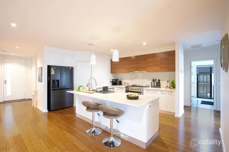 Property photo of 5 Crete Street Greenvale VIC 3059