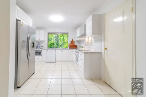 Property photo of 176 Chapel Hill Road Chapel Hill QLD 4069