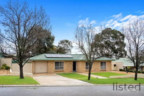 Property photo of 8 Bruce Rundle Drive Williamstown SA 5351