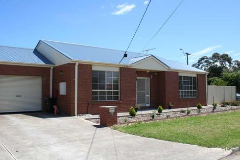 2/3a Kinloch Rd, Melton, VIC 3337