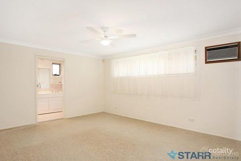Property photo of 8 Briggs Place Doonside NSW 2767