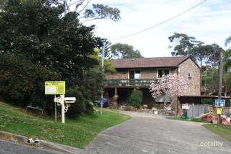 Property photo of 17 Bertana Crescent Warriewood NSW 2102