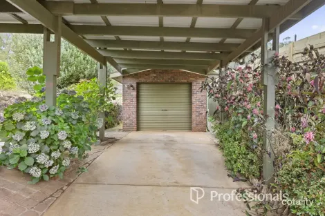 Property photo of 15 Loris Street Silvan VIC 3795