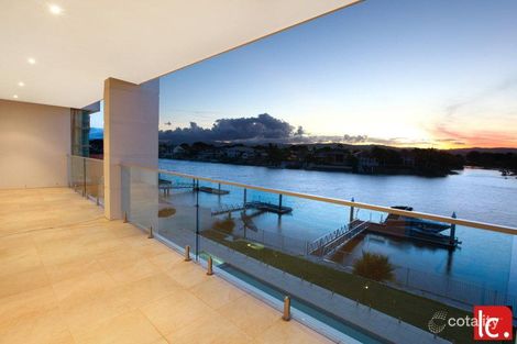 Property photo of 63 Sir Bruce Small Boulevard Benowa QLD 4217