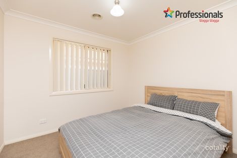 Property photo of 21 Barrima Drive Glenfield Park NSW 2650