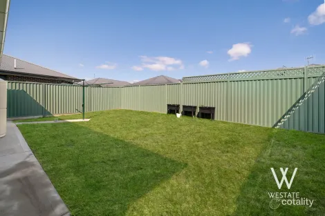 Property photo of 31A Freeman Circuit Llanarth NSW 2795