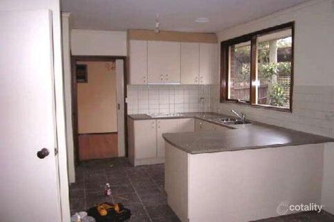 Property photo of 8 Renshaw Drive Eltham VIC 3095